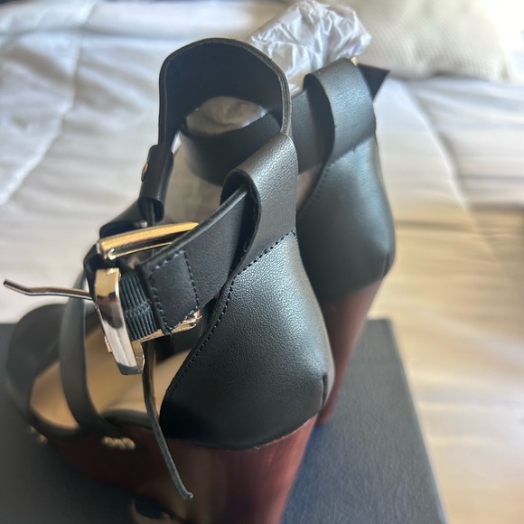 Just Fab brand new with box - Picture 14 of 16